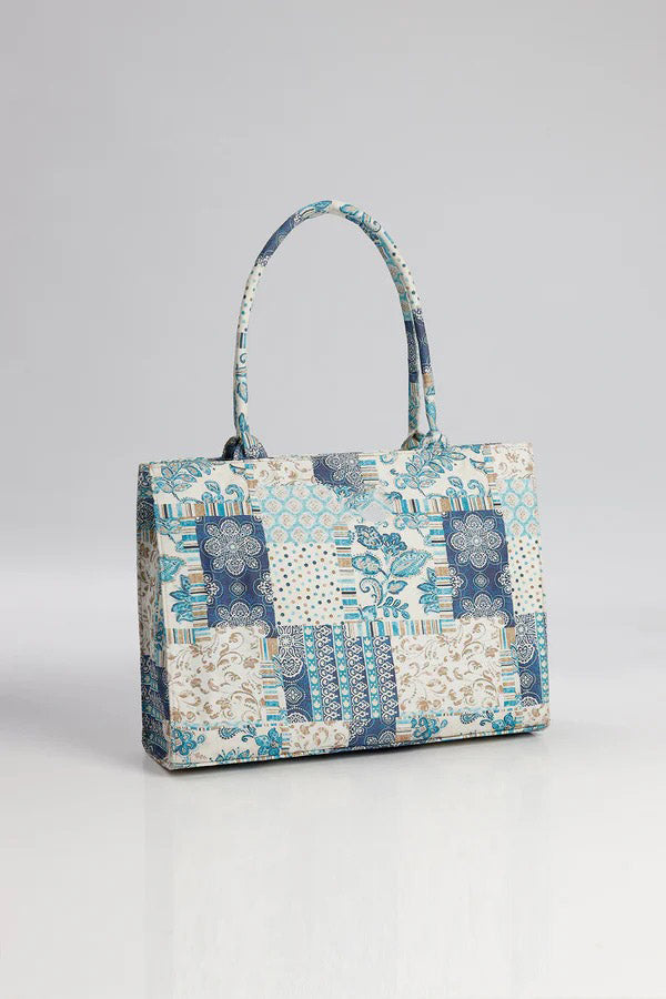 COASTAL CHARM PATCH TOTE