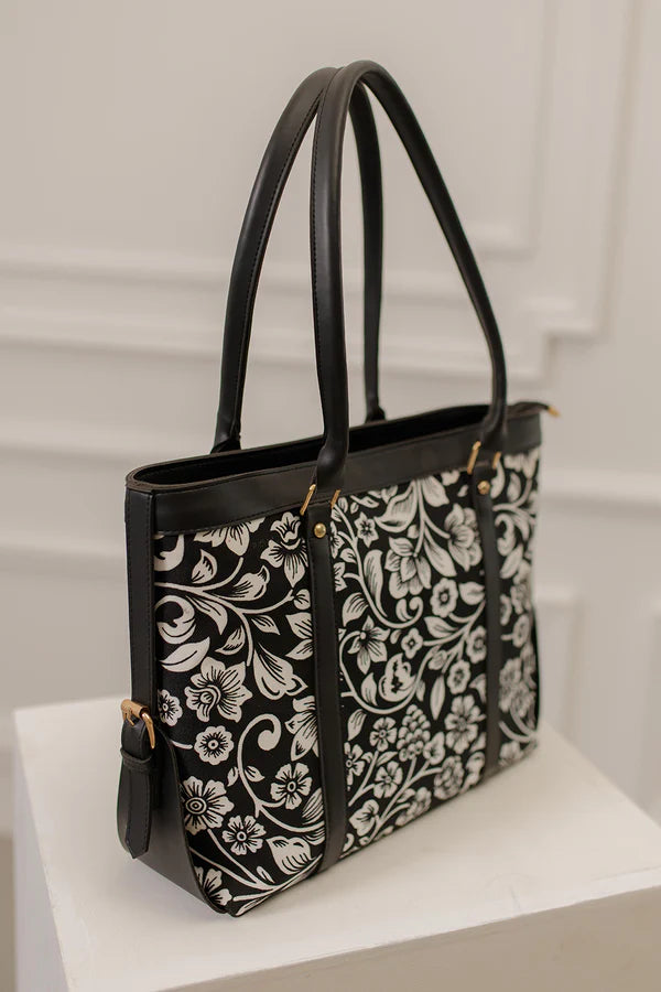 EMBROCHARM VINTAGE BLACK