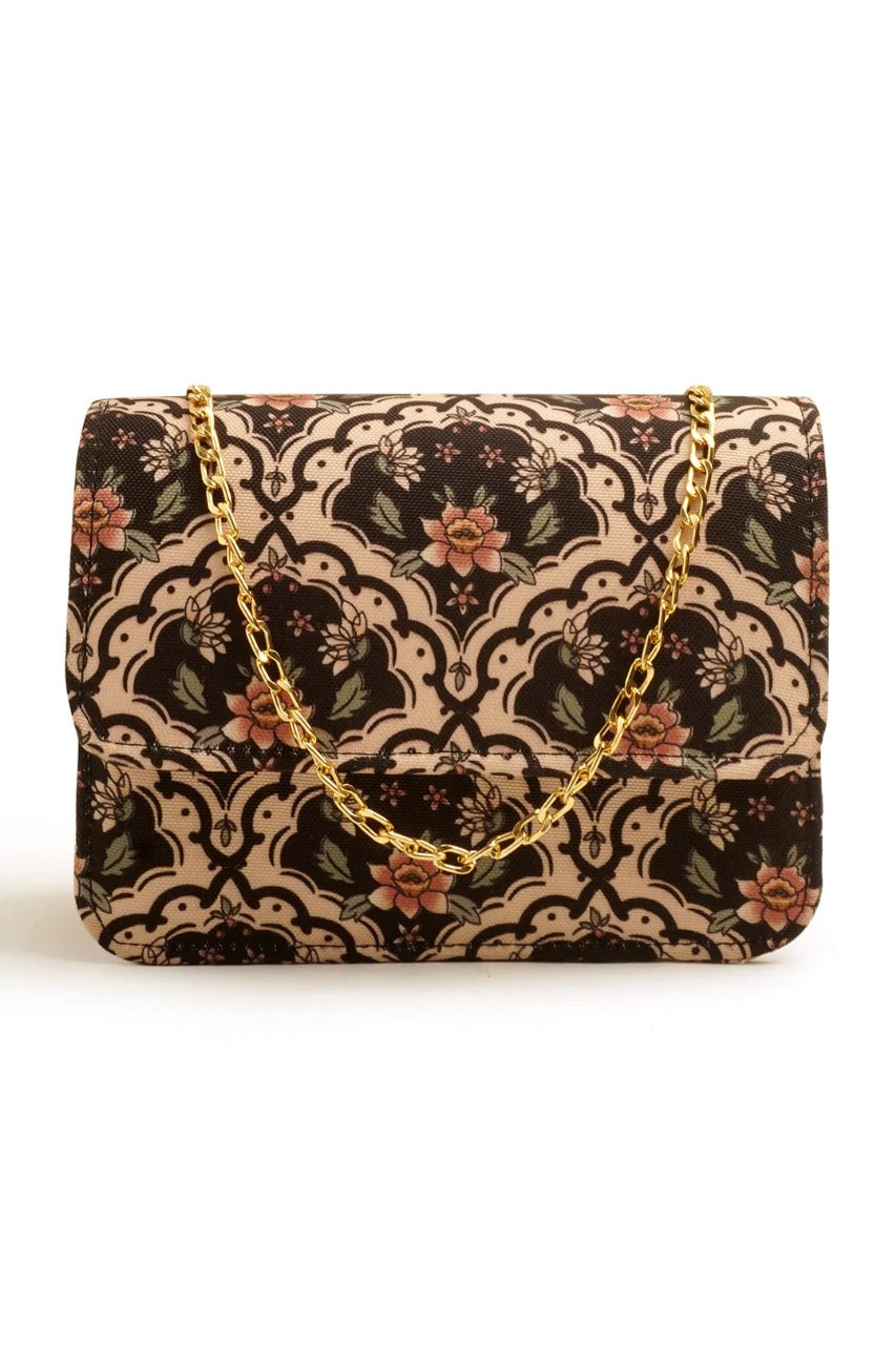 Vintage Noor clutch